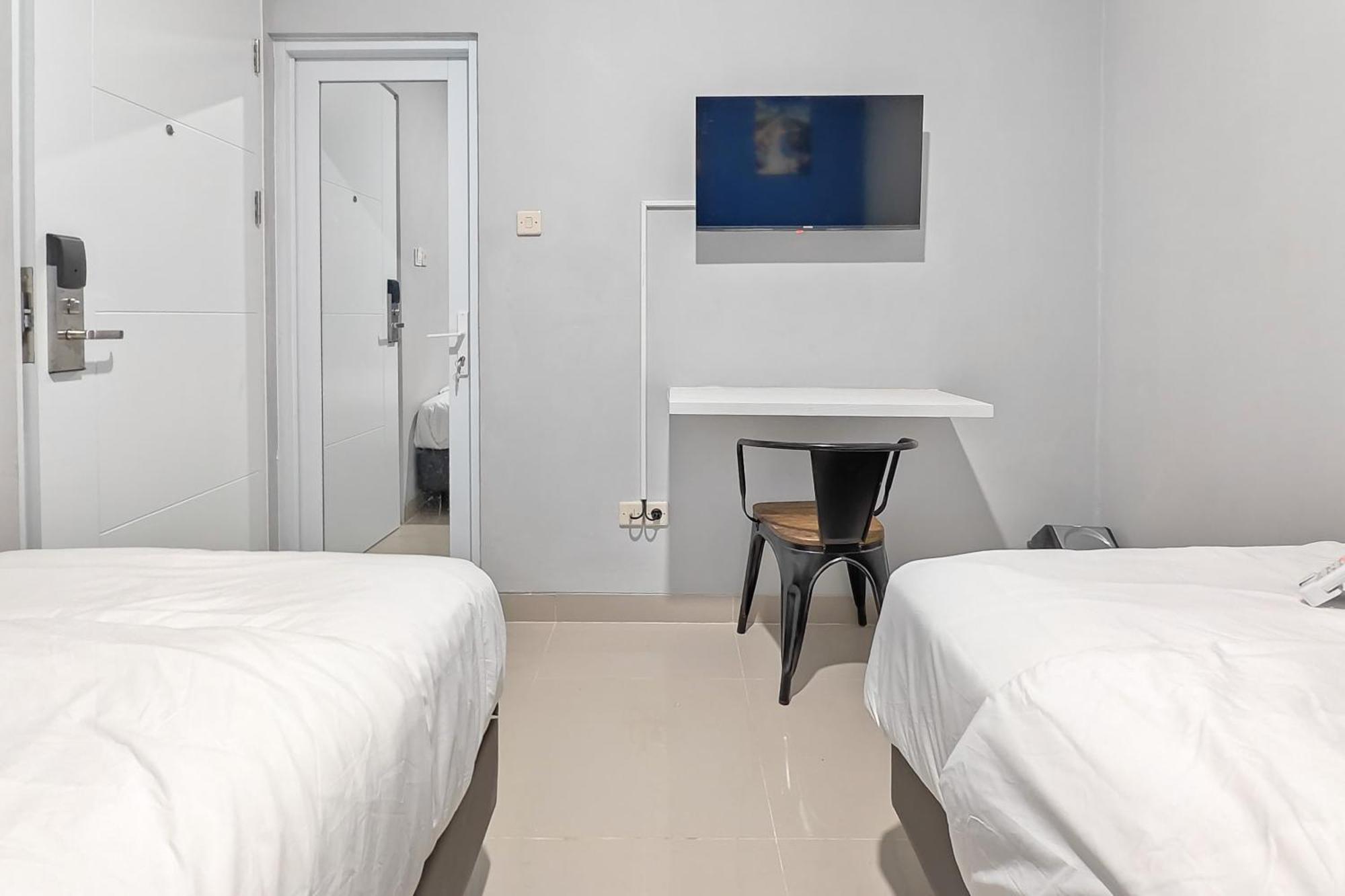 Urbanview Green Lake Sunter Residence Jakarta Extérieur photo